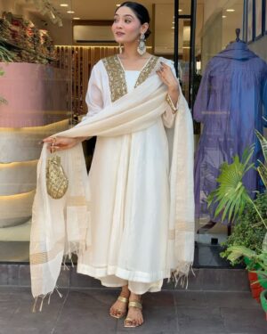 MWRF-WHT-GOLD-KURTA-SET