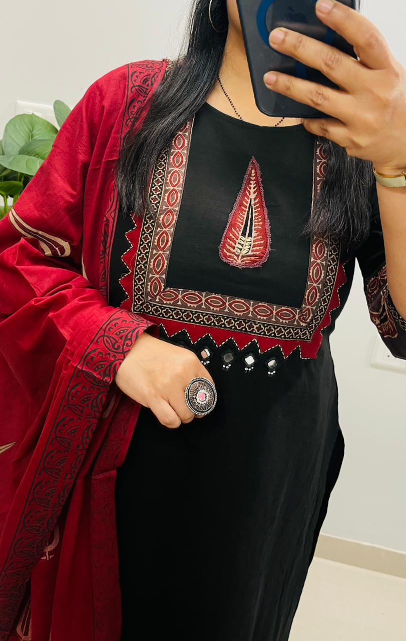 Black Kurta Pant Set with Red Dupatta for Women | Elegant Ethnic Wear - Image 5