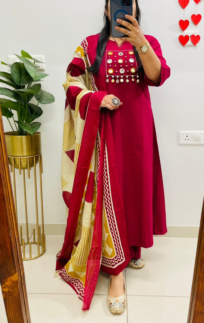 Maroon Kurta Pant Set with Printed Dupatta for Women | Elegant Ethnic Wear - Image 7