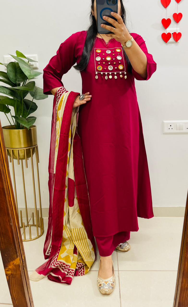 Maroon Kurta Pant Set with Printed Dupatta for Women | Elegant Ethnic Wear