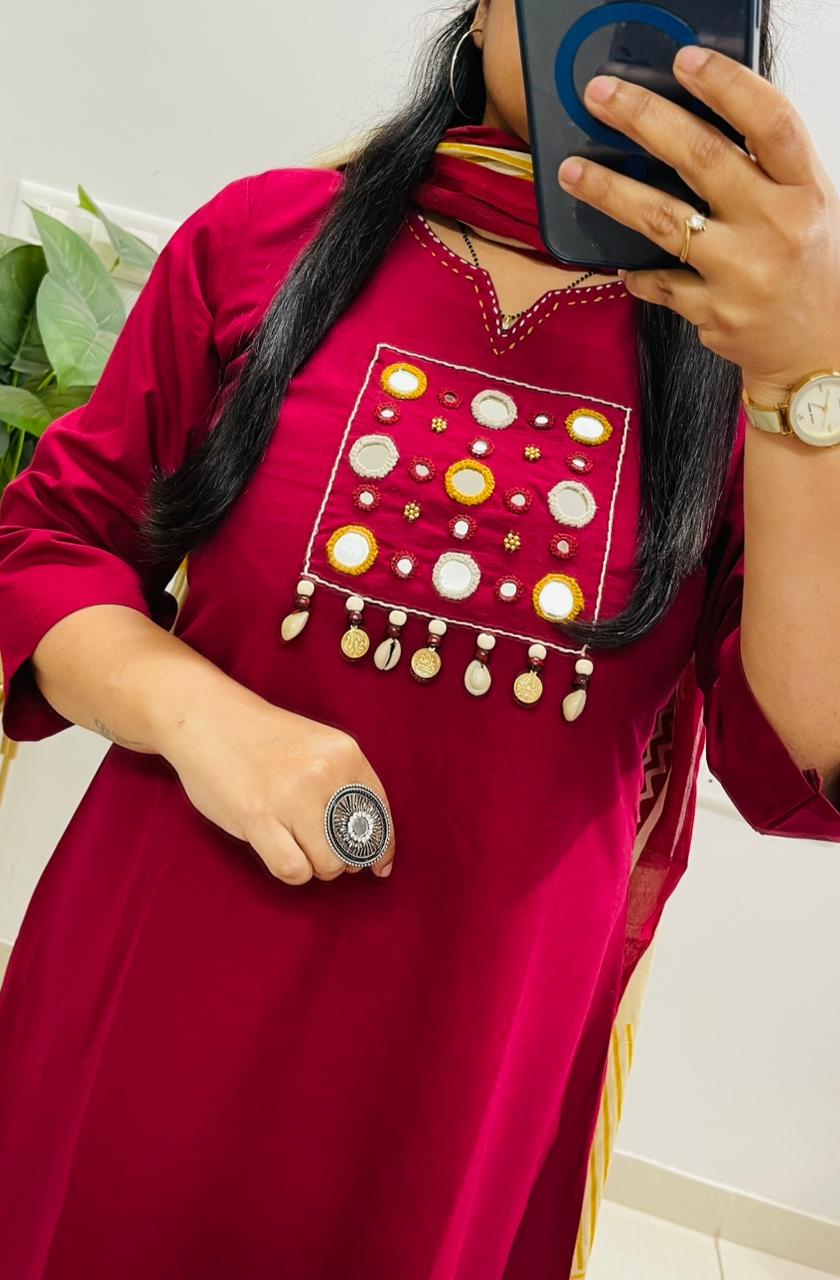 Maroon Kurta Pant Set with Printed Dupatta for Women | Elegant Ethnic Wear - Image 10