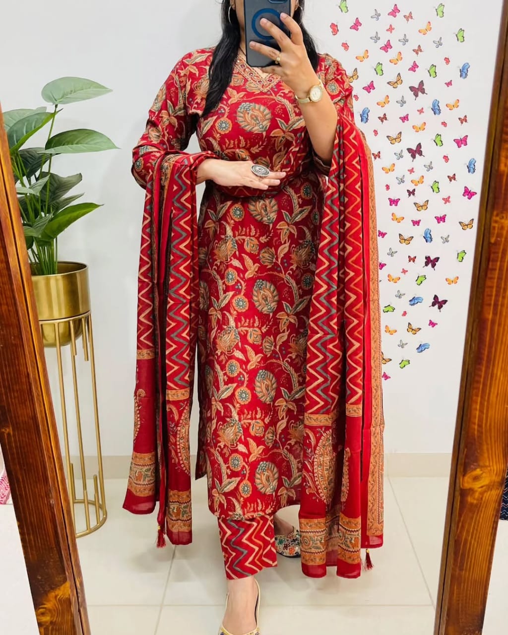 Red Printed Kurta Pant Set with Dupatta for Women | Festive & Daily Wear - Image 9
