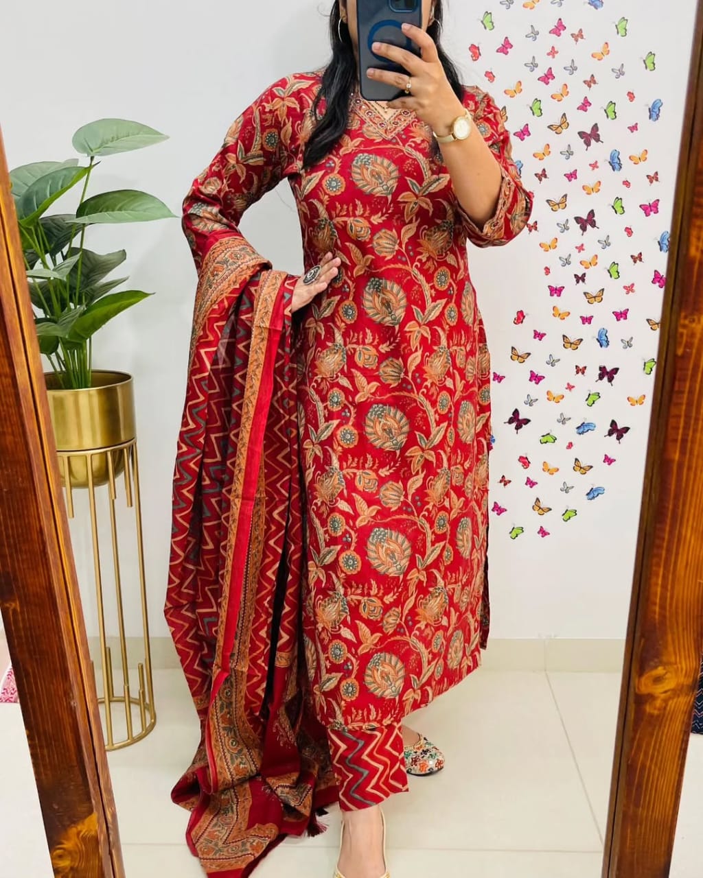 Red Printed Kurta Pant Set with Dupatta for Women | Festive & Daily Wear - Image 6