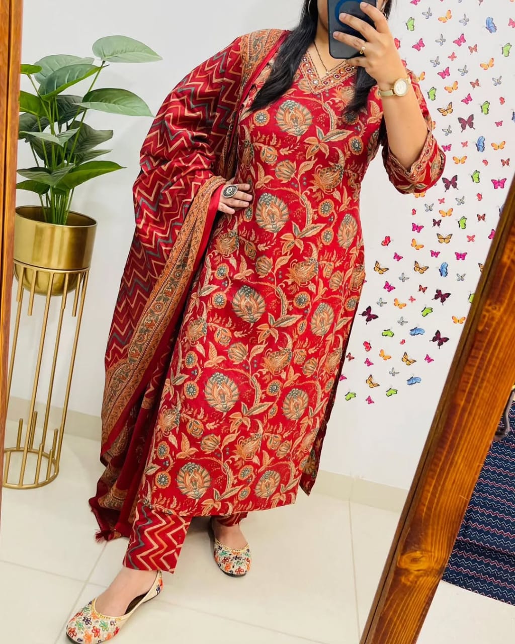 Red Printed Kurta Pant Set with Dupatta for Women | Festive & Daily Wear - Image 4