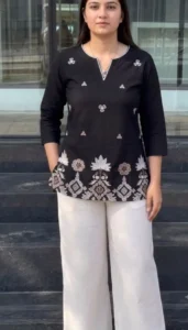 Women’s Embroidered Straight Kurti – Floral Embroidery Ethnic Kurta with 3/4 Sleeves